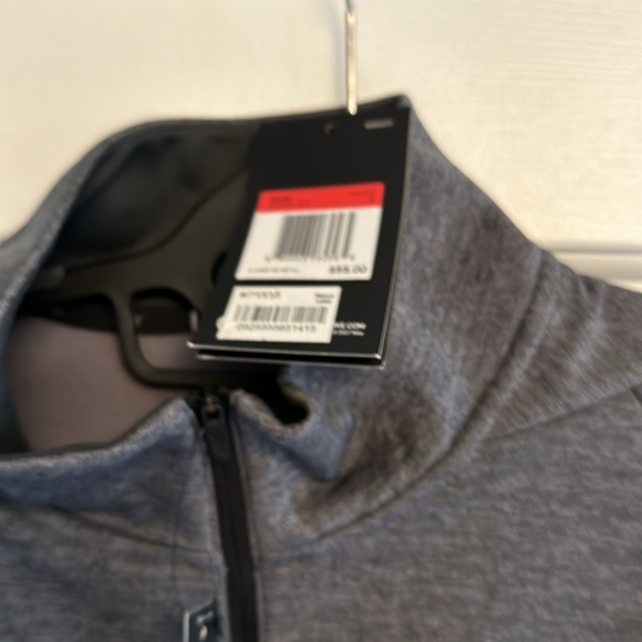 Never worn. - Picture 3 of 3